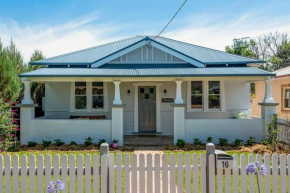 Sunny Federation Charm in Central Mudgee at Bunbinya, Mudgee